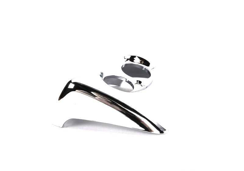 Tapa embellecedora derecha OEM 61671378622 para BMW Serie 7 E32 (modelos 730i, 730iL, con motores M30 y M60, manual y automático). Pieza original BMW, parte del sistema de limpieza de faros.