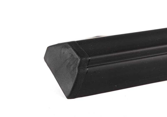 Moldura lateral trasera derecha OEM 51131965106 para BMW E30. Original BMW.