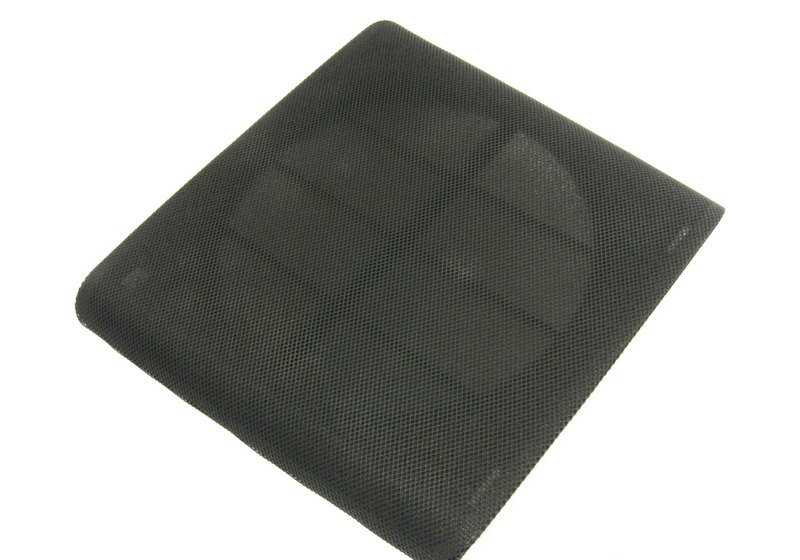 Blende negra para varios modelos/series de BMW (OEM 51168399096). Original BMW.