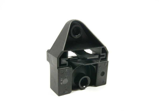 Soporte inferior OEM 17111723337 para BMW E36, Z3. Pieza original BMW. Compatible con sistemas de refrigeración (radiador, ventilador y depósito de expansión). Ideal para fijación inferior del radiador.