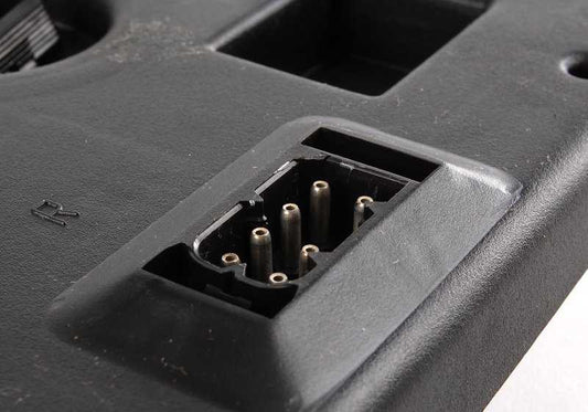 Porta bombillas trasero derecho OEM 63218363566 para BMW E39 (Serie 5). Pieza original BMW.