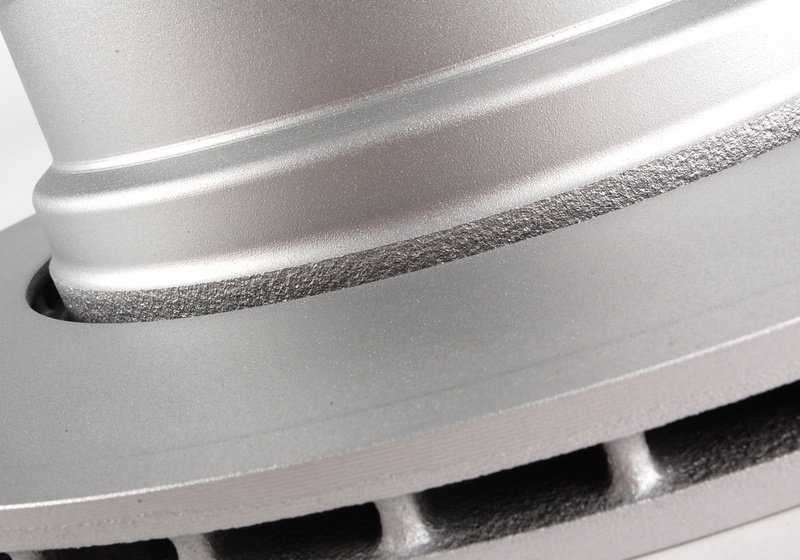 Disco de freno trasero ventilado OEM 34216756849 para BMW X5 E53. Medidas: 324x20 mm. Original BMW.
