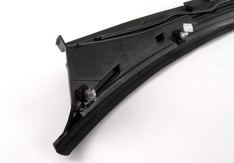 Recubrimiento de faldón delantero OEM 51718208483 para BMW Serie 3 E46. Original BMW.