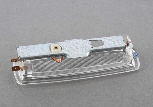 Luz interior OEM 63311363598 para BMW Serie 5 E12 (518, 518i) delantera. Original BMW.