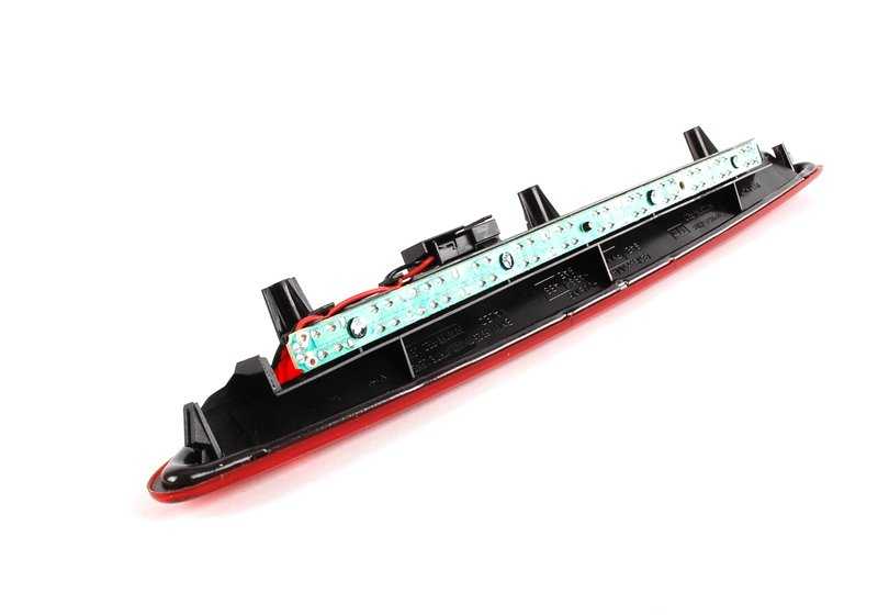 Tercera luz de frenado trasera roja OEM 63256935789 para MINI R50, R52, R53... y más. Original MINI.