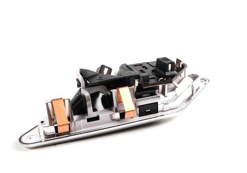 Luz de lectura interior trasera izquierda OEM 63316962049 para BMW E46 316Ci, 316i... y más. Original BMW.