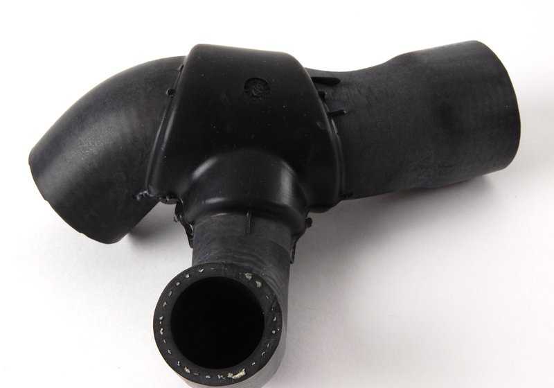 Manguito de refrigerante OEM 11531309669 para BMW E30. Original BMW.