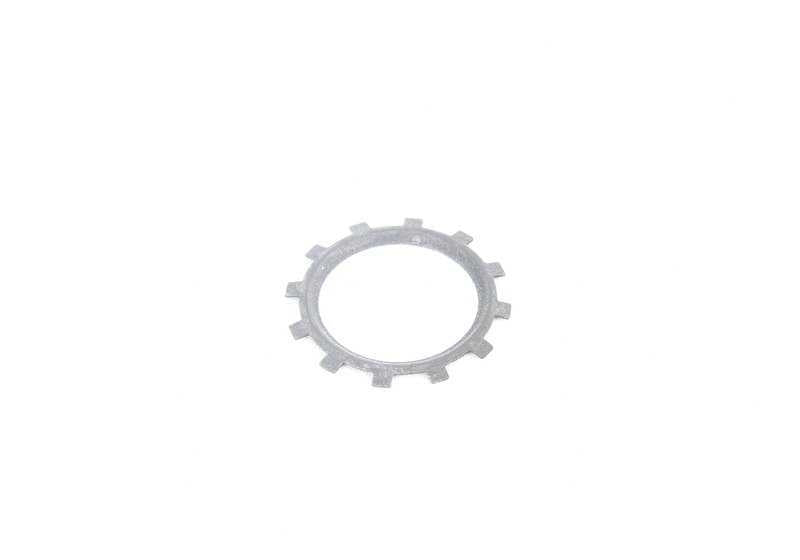 Soporte de fijación OEM 61131366875 para BMW E12, E28, E24, E23. Pieza original BMW ideal para asegurar componentes eléctricos en el compartimento del motor.