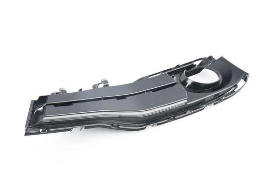 Rejilla delantera cerrada derecha OEM 51117396886 para BMW F30, F30N, F31, F31N. Repuesto original BMW.