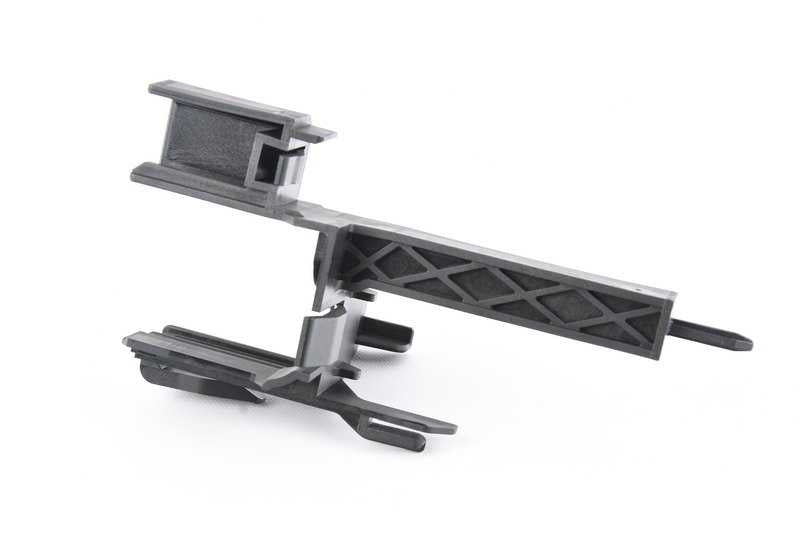Support de radiateur OEM 17217844263 pour BMW F10, F06, F06N, F12, F12N, F13, F13N. BMW d'origine.