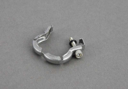 Exhaust clamp (V-Band) OEM 18307811199 for BMW E90, E70, E71. Original BMW piece. Ideal to set catalysts, antiparticle filters and exhaust systems.