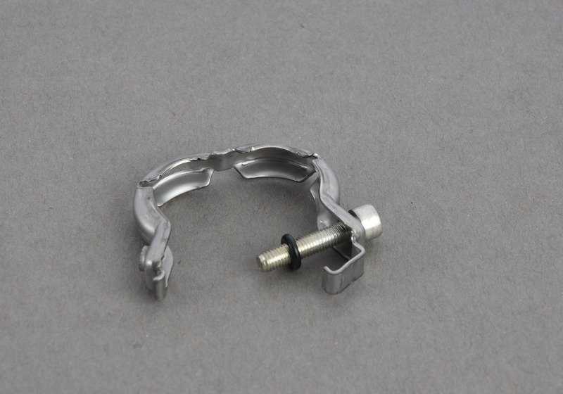 Pince d'échappement (bande en V) OEM 18307811199 pour BMW E90, E70, E71. Pièce BMW originale. Idéal pour définir les catalyseurs, les filtres antiparticules et les systèmes d'échappement.