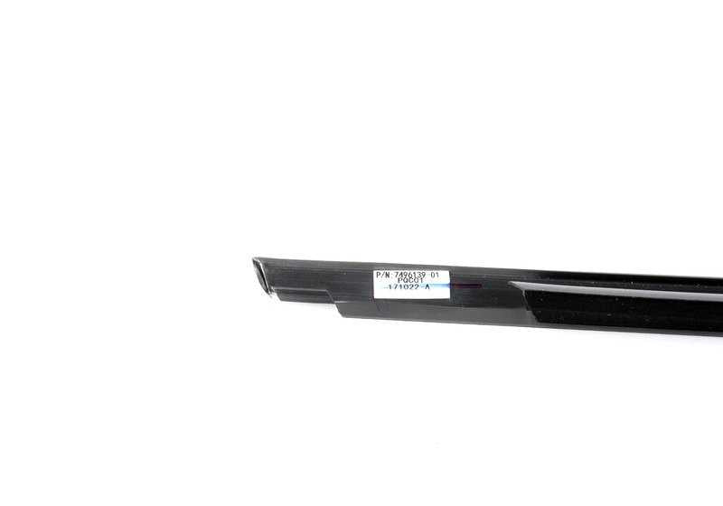 Porta da frente ao ar livre OM 51357496139 para BMW F30, F31, F35. BMW original.