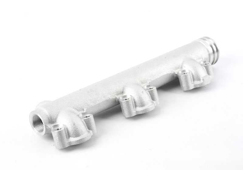 Tubería de líquido refrigerante OEM 11531304113 para BMW M1 E26, Serie 5 E28, Serie 6 E24… y más. Original BMW.