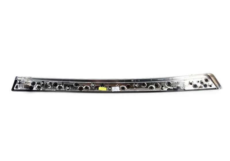 Moldura de puerta en aluminio delantero izquierdo OEM 51418050163 para BMW F10, F11, F18. Original BMW.