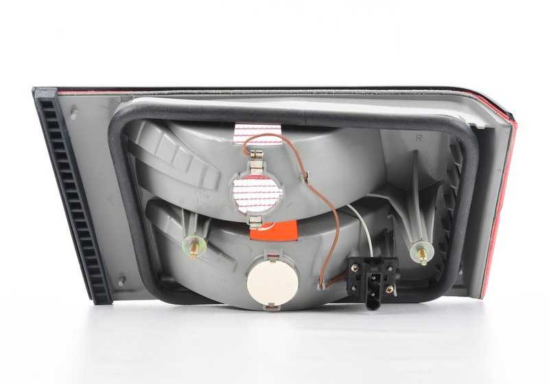 Piloto trasero portón trasero derecho para BMW Serie 5 E34 (OEM 63218355898). Original BMW