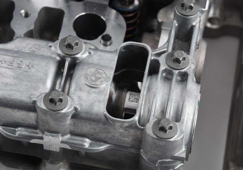 Culata de motor completa OEM 11127854005 para BMW F87, F87N, F80, F80N, F82, F82N, F83, F83N. Repuesto original BMW.
