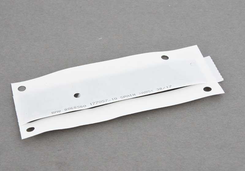 Emblema Omrololor 51148068580 per BMW F80 M3. Compatibile con i modelli: F80 M3 (3C91, 3C92, 8M91, 8M92). Emblema adesivo con strisce colorate M. BMW originale.