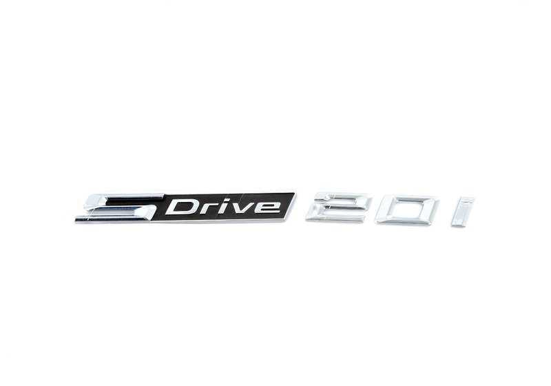 Emblema "S Drive 20i" OEM 51147406669 para BMW X1 F48. Original BMW.