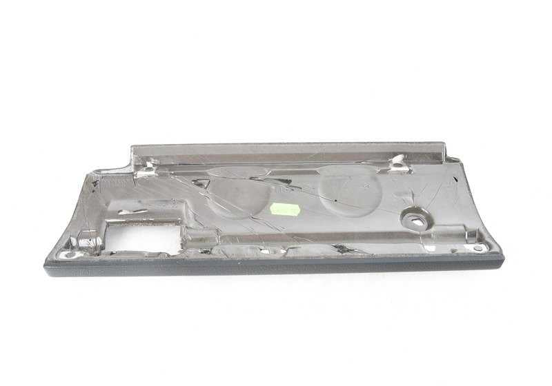 A capa inferior OEM GLOF 51168185776 para BMW 3 E36 Series. BMW original de cor antracite.