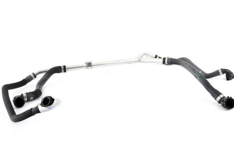 Tubo de conexión radiador-termostato OEM 17122409077 para BMW F87 M2 (todos los modelos N55 de 2015 a 2018). Original BMW.