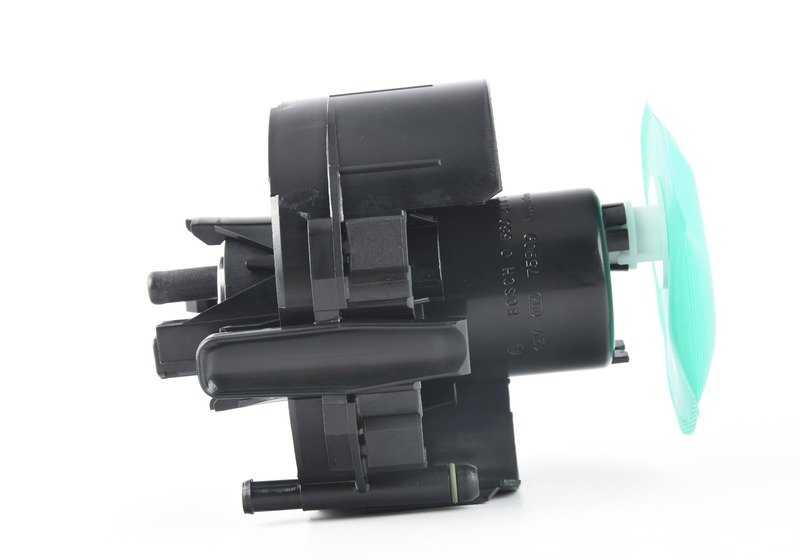 Dispositif d'aspiration de pompe pour la série BMW 5 E34 (OEM 16147161387). BMW d'origine