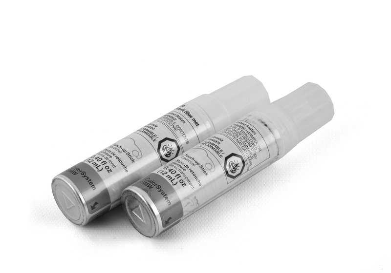 Kit de retoque de pintura Estoril Blue met. OEM 51910419783 para BMW Serie 3 F30, Serie 5 F10, Serie 4 F32... y más. Original BMW.