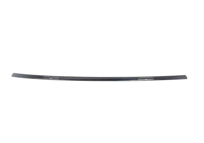 Moldura embellecedora techo derecha pintada OEM 51138061450 para BMW F82 M4, M4 CS, M4 GTS. Original BMW.
