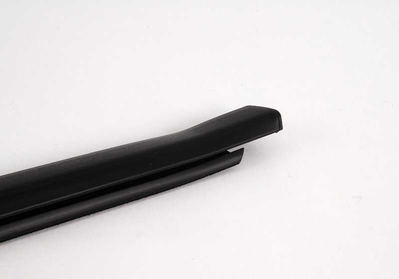 Cubierta pozo exterior derecho OEM 51348194710 para BMW Serie 3 E46. Original BMW.