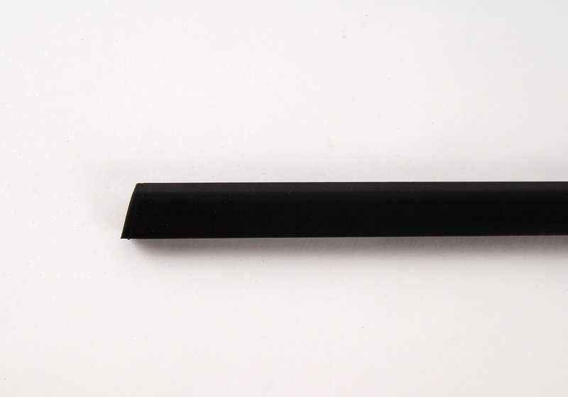 Cubierta pozo exterior izquierda OEM 51348194709 para BMW Serie 3 E46. Original BMW.