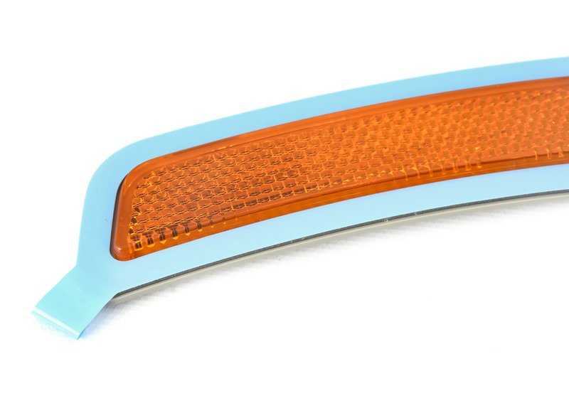 Catadióptrico lateral derecho OEM 63137420742 para BMW F39 (X2). Pieza original BMW.