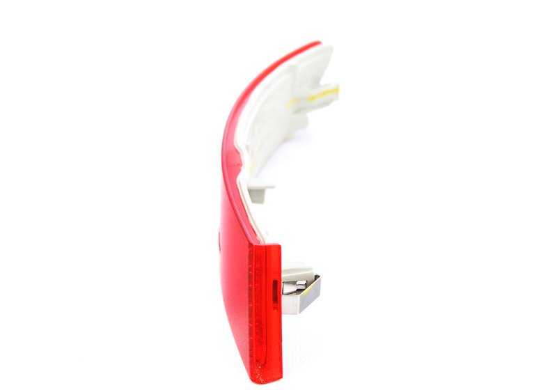 Reflector trasero izquierdo OEM 63257352209 para BMW X3 F25 (modelos sDrive18d y sDrive20i). Compatible con versiones de 2012 a 2017. Original BMW.