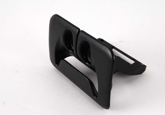 Embellecedor salida cinturón de seguridad OEM 52208267034 para BMW E46. Original BMW.