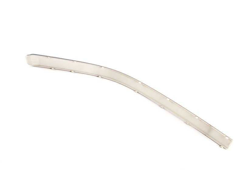 Moldura paragolpes delantera izquierda imprimada OEM 51117005957 para BMW E39. Original BMW. Ideal para sustituir pieza desgastada o dañada en modelos Serie 5 E39.