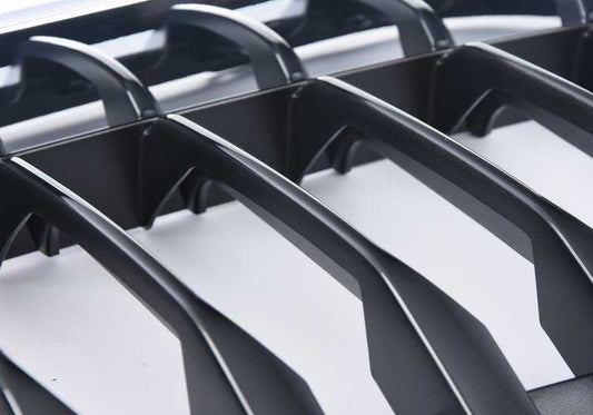 Griglia di ornamento anteriore destra 51137424778 per BMW X2 F39 SDRive16D, SDRive18D, SDRive18i ... e altro ancora. BMW originale.