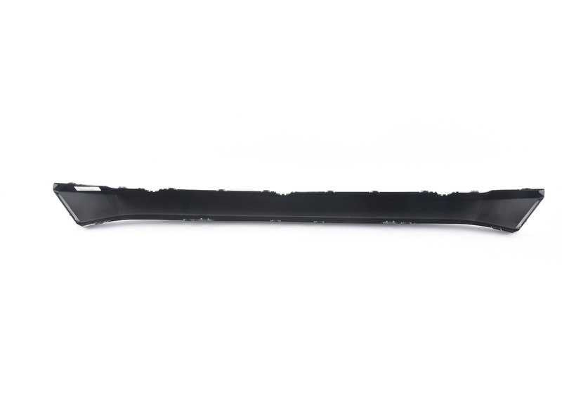 Tapa conducto aire frontal OEM 51117303765 para BMW X1 E84 (modelos: xDrive28i, sDrive16d, sDrive16i, sDrive18d). Pieza original BMW.
