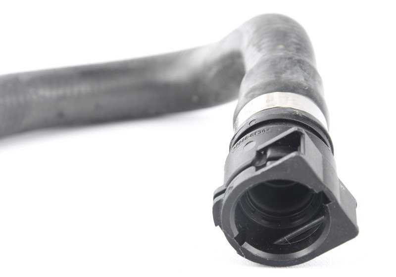 Tubo de aceite de la caja de cambios al intercambiador de calor OEM 17128614882 para BMW F07, F10, F11, F06, F12, F13, F01, F02. Original BMW.