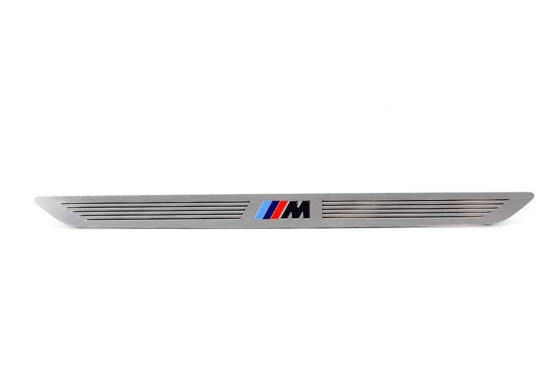 Moldura embellecedor -M- de entrada puerta delantera para BMW F15, F16. Original BMW.