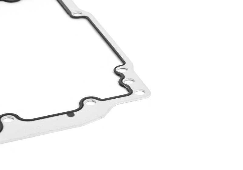Board métallique OEM 11137809836 pour BMW E90, E91, E92, E93, F07, F10, F11, F06, F12, F13, F01, F02, E70, F15, E71, F16. BMW d'origine.