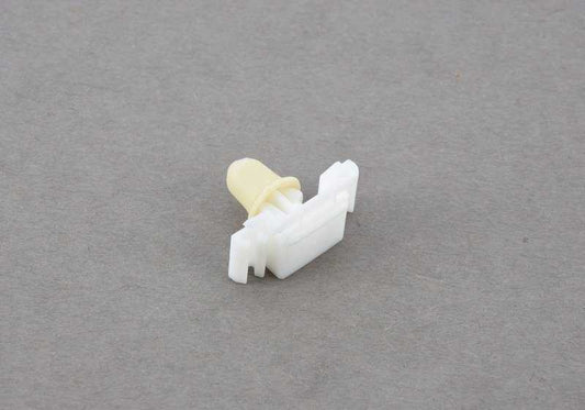 Grapa para listón exterior OEM 51132251394 para BMW Serie 3 E36 (1989–2000). Original BMW.