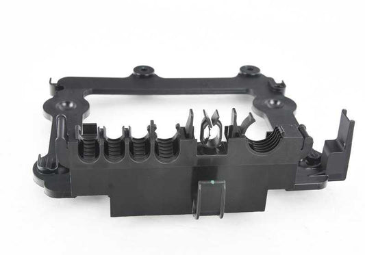 Placa soporte OEM 12527843541 para BMW F10, F06, F12, F13 {M5 y M6}. Compatible con versiones con motor S63T. Original BMW.
