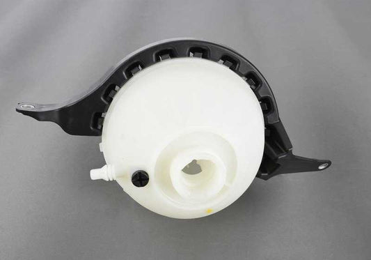 Depósito de expansión refrigerante OEM 17138614293 para BMW F07, F10, F11, F18 y sus variantes (F07N, F10N, F11N, F18N). Repuesto original BMW.