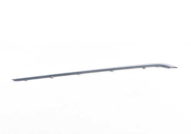 Tapacubos derecho trasero OEM 51128111576 para BMW Serie 7 E32 730i. Compatible con modelos manuales y automáticos de 1986 a 1994. Original BMW.