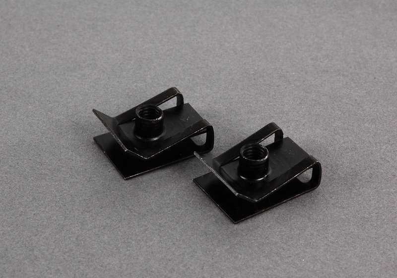Kit de réparation Faro Support OEM 63126904664 pour BMW E46 {316i, 316ci} avec différents moteurs et versions. Compatible avec les phares halogènes et xénon. BMW d'origine.