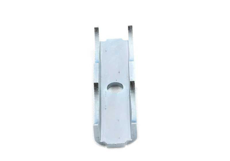 Abrazadera de escape OEM 18211246379 para BMW E12 y E24. Pieza original BMW.