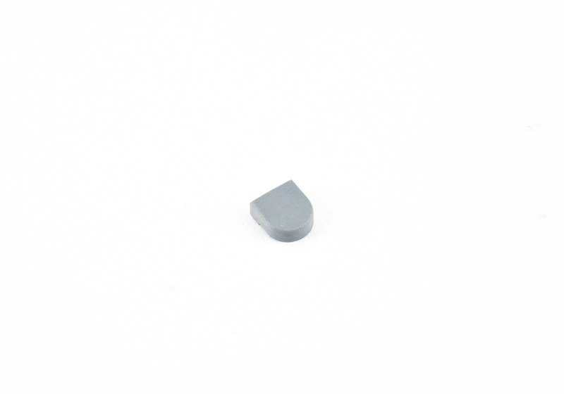 Tapa embellecedora guantera color plata oscuro OEM 51168151851 para BMW E36. Pieza original BMW.