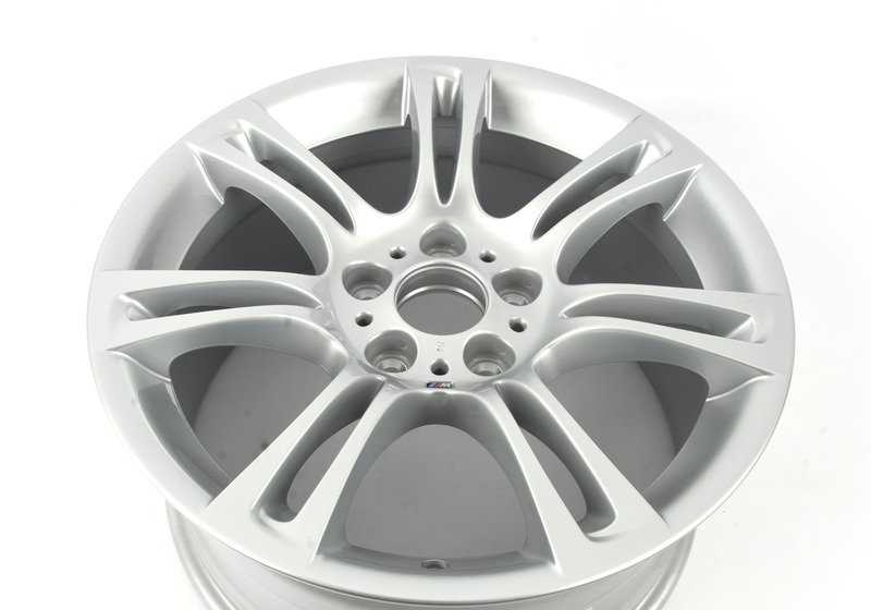 Llantas de aleación 18" diseño M Doble Radio 350 OEM 36117842651 para BMW F10, F10N, F06, F06N, F12, F12N, F13, F13N. Original BMW.