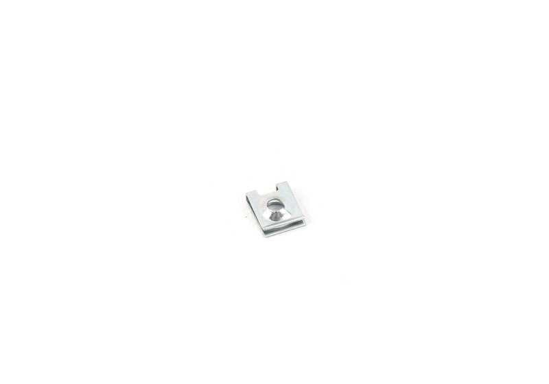 Clip de sujeción OEM 07147141352 para BMW E91, E91N, F31, F31N, E61, E61N. Original BMW.