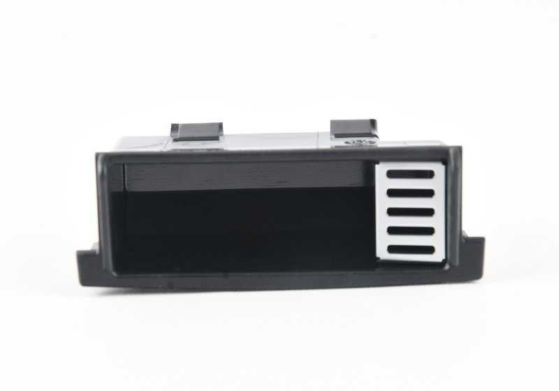 Inserto del gruppo per BMW F01, F02, F04 (OEM 51429168670). BMW originale.