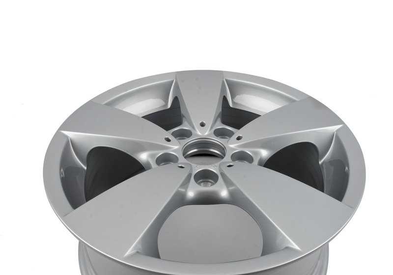 Llanta de aleación original BMW diseño Estrella 138 OEM 36116776777 para BMW E60, E61.
